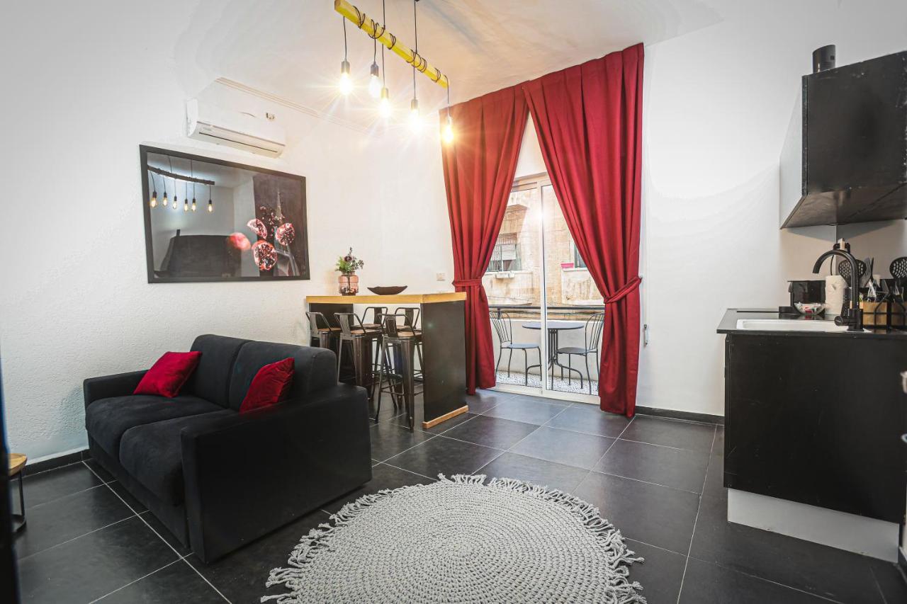 Midrahov Urban Suites Йерусалим Екстериор снимка